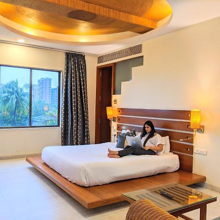 Hotel Jewel Of Chembur Мумбаї Екстер'єр фото
