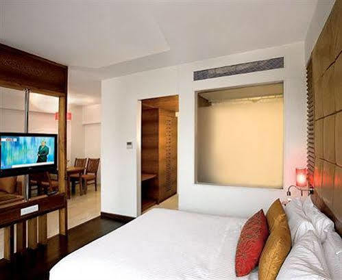 Hotel Jewel Of Chembur Мумбаї Екстер'єр фото