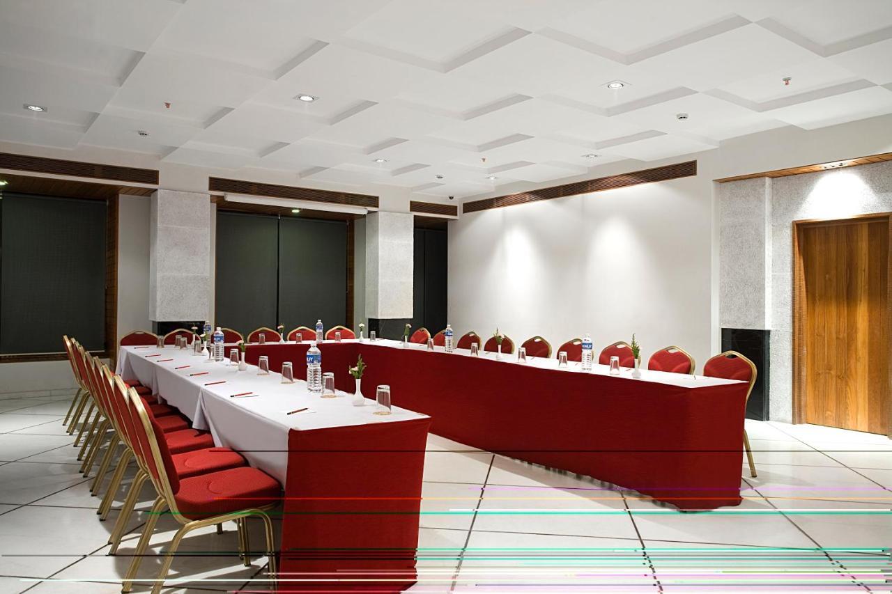 Hotel Jewel Of Chembur Мумбаї Екстер'єр фото